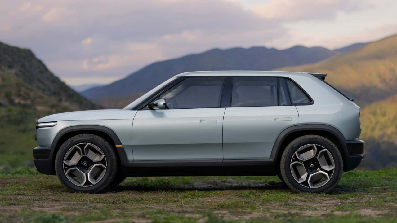 12 rivian r3