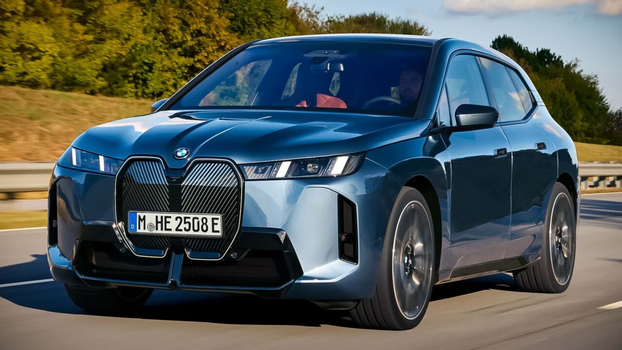 bmw ix xdrive60 2025 (5)