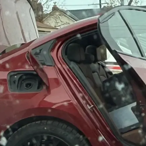 spotted bmw engineers testing native nacs port on an i5 in v0 o7c6yq3cg7fe1.jpg c507aa e1738002736696