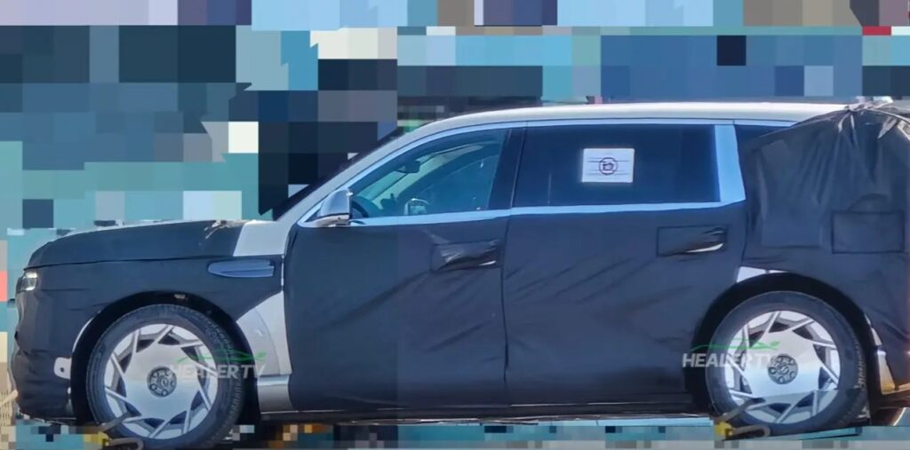제네시스 'GV90' 스파이샷 포착...코치도어 적용한 플래그십 전기 SUV 2 genesis gv90 prototype healer tv
