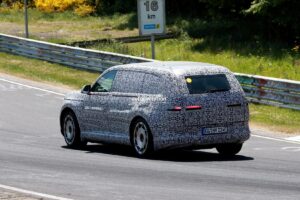 2026 genesis gv90 three row luxury electric suv caught lapping the nurburgring in anger 37 9