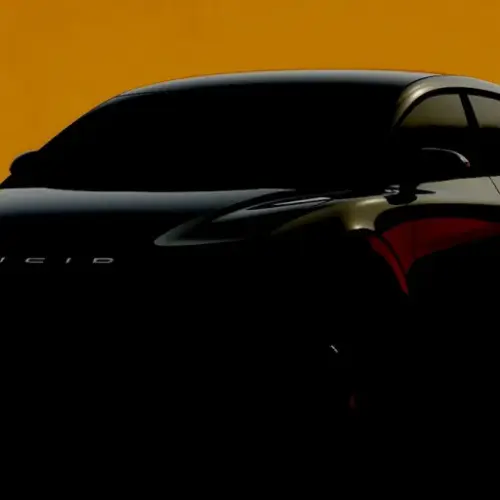 Lucid teases midsize SUV 1 4