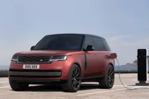 range rover sv phev 2022 02 1400x700.png 2