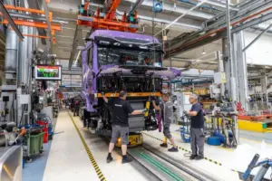 man etruck etgx e lkw electric truck produktion production 2025 04 min 1400x933.jpeg 7
