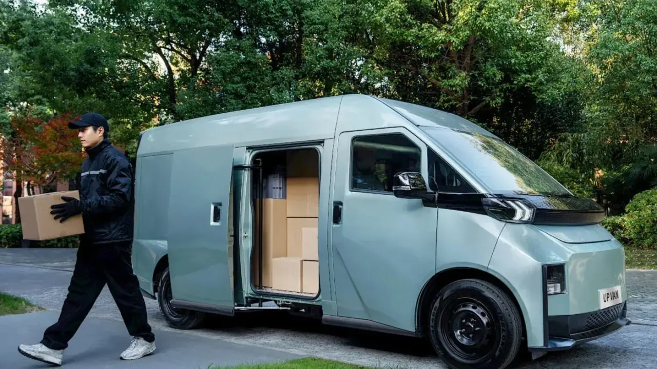 streetrunner upvan 2025 3 1400x933 1.jpg 18
