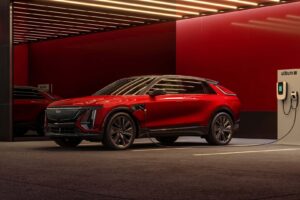 2024 cadillac lyriq 5