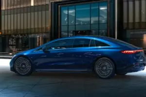 2025 EQS SEDAN 3
