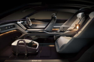 24 EXP 15 Interior 21