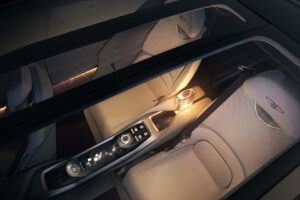 34 EXP 15 Interior 34