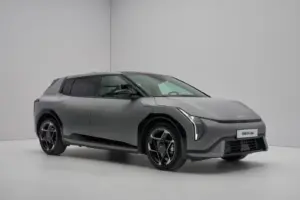 imgi 3 kia ev4 hachback uk 2025 01 1400x933.jpeg 2
