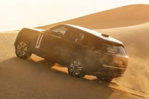 imgi 40 Range Rover Electric Dubai evo 05 w4jstd 10