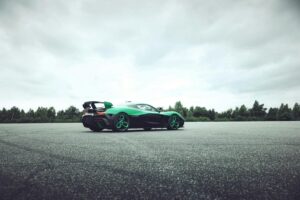imgi 6 Rimac Nevera R Elektroauto Hypercar Weltrekord Elektromotor 4 3