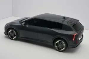 imgi 7 kia ev4 hachback uk 2025 05 1400x933.jpeg 7