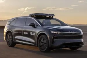 lucid gravity uber nuro robotaxi usa 2025 1400x933.jpg 2
