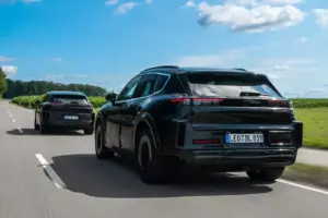 imgi 6 porsche cayenne 4 elektro erlkoenig 2024 1 1400x933 1.jpg 4