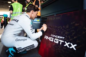 mercedes amg gt xx concept smashes several distance records for evs 11 2