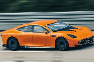 mercedes amg gt xx concept smashes several distance records for evs 5