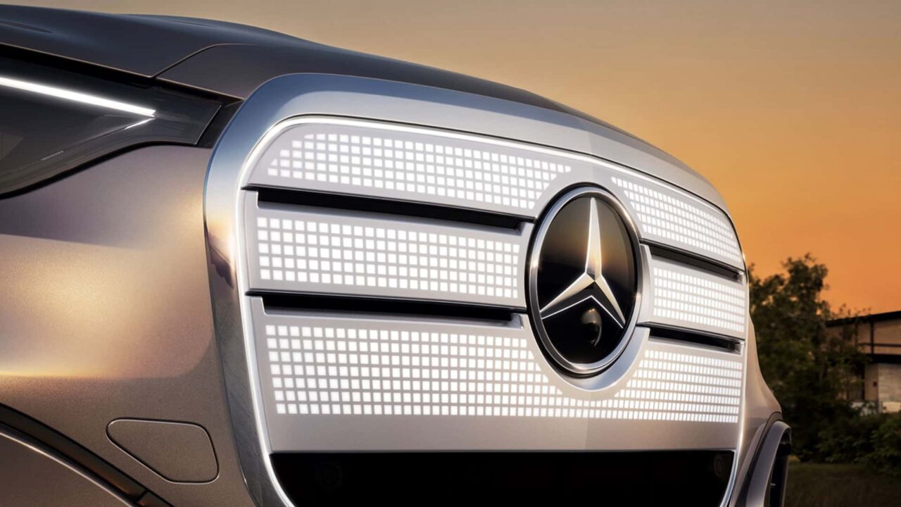mercedes benz glc with eq technology grille 17