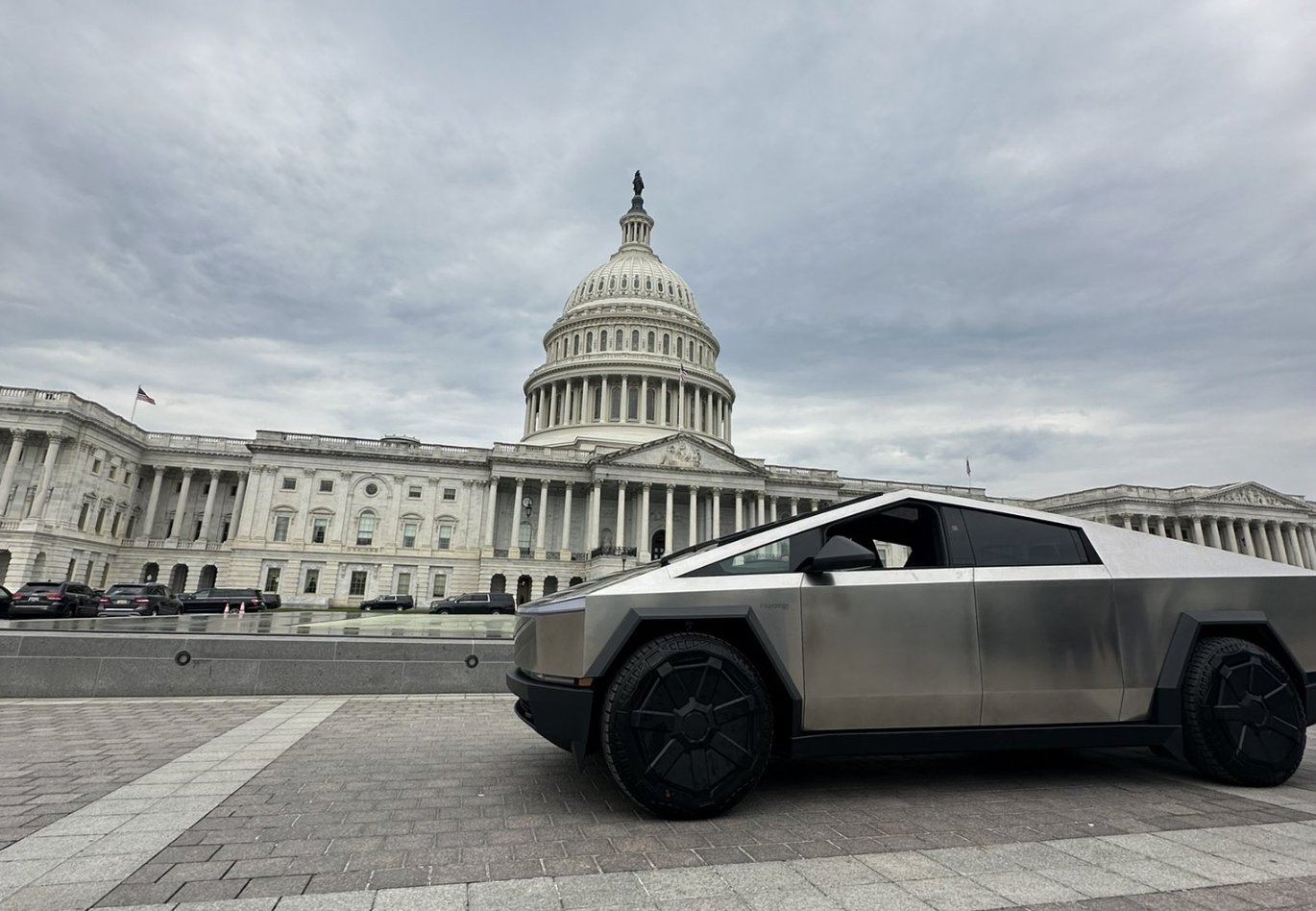 tesla cybertruck capitol 1