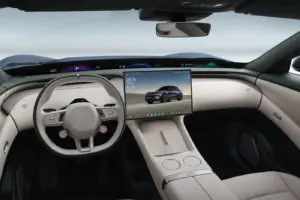 카피 논란 끝낼까? BMW 출신 디자이너 크리스토프 랑거, 샤오미 전기차 부문 합류 3 카피 논란 끝낼까? BMW 출신 디자이너 크리스토프 랑거, 샤오미 전기차 부문 합류 xiaomi yu7 2025 1 1400x933.jpg 3