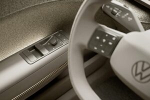 imgi 100 volkswagen reveals new electric crossover concept calls it id cross 35 21