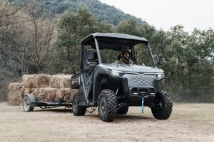 imgi 124 U6 EV Outdoor 1 2