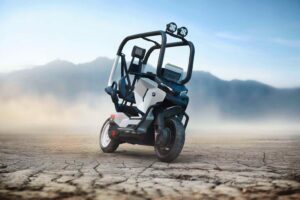 imgi 14 BMW Motorrad Vision CE 02 7