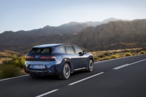 imgi 151 all new 2026 bmw ix3 electric suv debuts with futuristic design 463 hp and 500 mile range 5 26