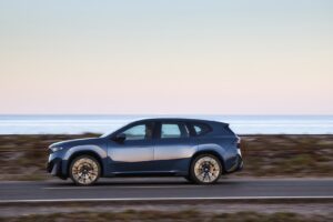 imgi 189 all new 2026 bmw ix3 electric suv debuts with futuristic design 463 hp and 500 mile range 43 27