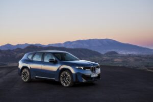 imgi 201 all new 2026 bmw ix3 electric suv debuts with futuristic design 463 hp and 500 mile range 55 30