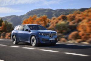 imgi 214 all new 2026 bmw ix3 electric suv debuts with futuristic design 463 hp and 500 mile range 68 5
