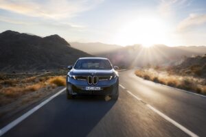 imgi 235 all new 2026 bmw ix3 electric suv debuts with futuristic design 463 hp and 500 mile range 89 19