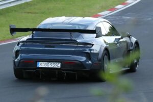 imgi 23 Porsche Taycan Turbo GT4 RS 011 pm3jfj 8