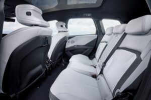 imgi 241 all new 2026 bmw ix3 electric suv debuts with futuristic design 463 hp and 500 mile range 95 36