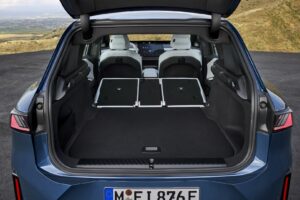 imgi 254 all new 2026 bmw ix3 electric suv debuts with futuristic design 463 hp and 500 mile range 108 41