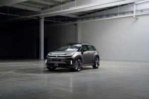 imgi 60 volkswagen reveals new electric crossover concept calls it id cross 2 30