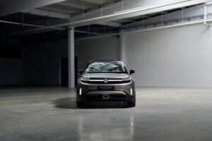imgi 71 volkswagen reveals new electric crossover concept calls it id cross 6 16