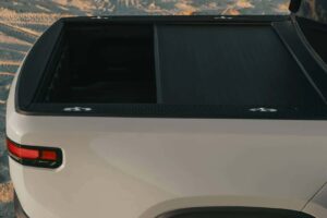 rivian r1t powered tonneau cover 2025 1 5