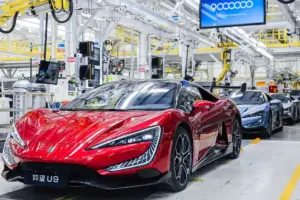 BYD 럭셔리 브랜드 양왕, 전기 슈퍼카 U9 가격 인상… 3억5천만 원 돌파 2 2024092509040572 jpg 2