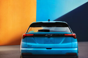 3만 달러 미만 전기차의 귀환…쉐보레 볼트 2027년형 공개 6 Chevrolet Bolt 2027 rear 6