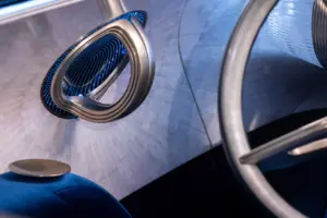 Mercedes Benz Vision Iconic 18 20