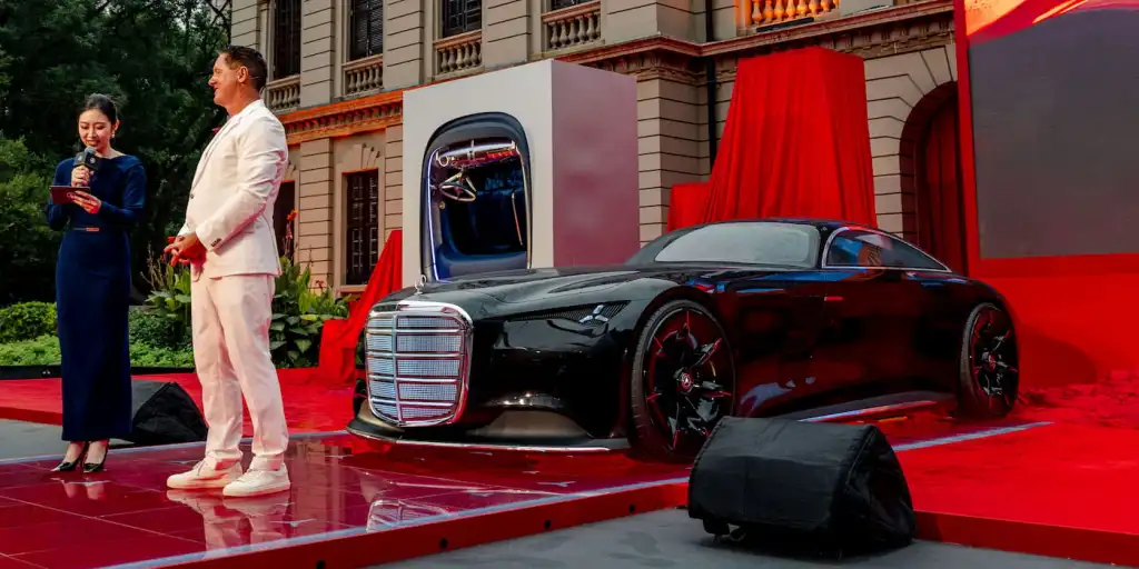 Mercedes Vision Iconic EV 1 14