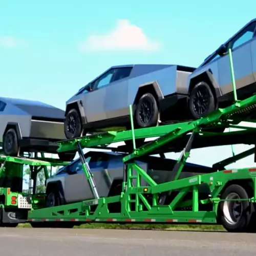 Tesla Cybertruck SpaceX delivfvrc 1024x576 1 28