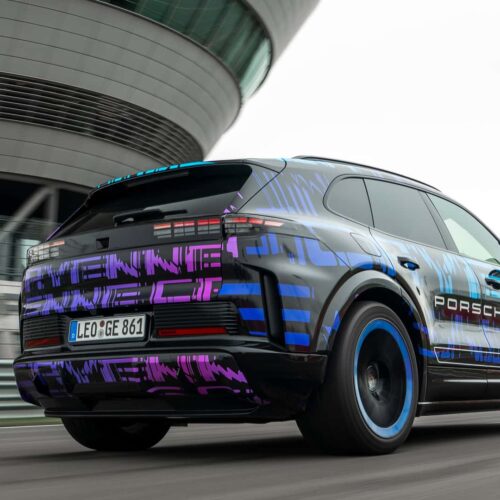 porsche cayenne electric am porsche experience center in leipzig 2 4
