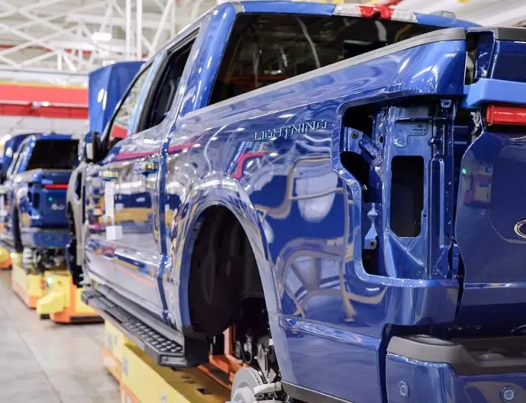 ford f 150 lightning produktion production 2023 02 min 1400x700.jpg 9