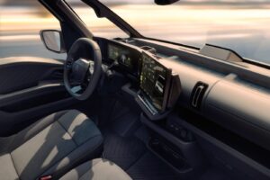 imgi 13 renault trafic e tech 2025 2 1400x933 1 8