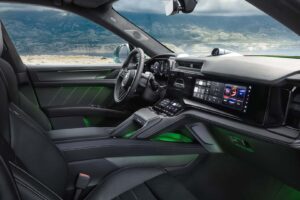 포르쉐, 첫 전기 대형 SUV ‘카이엔 일렉트릭 터보’ 공개... 최고출력 1,140마력에 제로백 2.5초 14 imgi 20 porsche cayenne electric 2026 und porsche cayenne turbo electric 2026 14