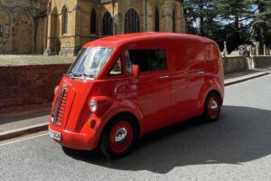 레트로 전기밴 ‘모리스 JE’, 세 번의 연기 끝에 생산 시동 2 imgi 3 morris commercial morris j type 2025 05 2