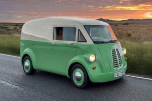 레트로 전기밴 ‘모리스 JE’, 세 번의 연기 끝에 생산 시동 6 imgi 5 morris commercial morris j type 2025 01 6