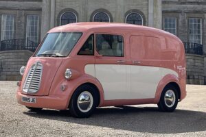 레트로 전기밴 ‘모리스 JE’, 세 번의 연기 끝에 생산 시동 4 imgi 6 morris commercial morris j type 2025 02 4